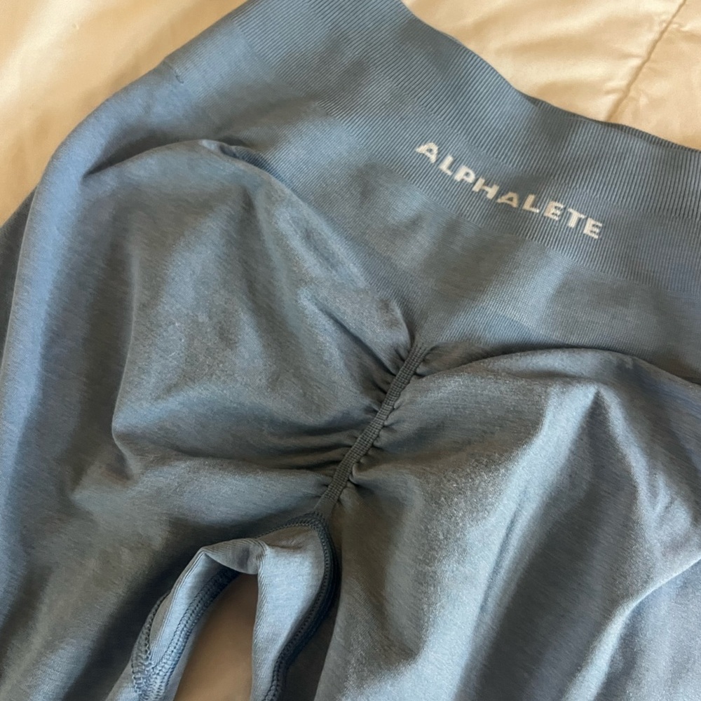 Alphalete Slate Blue Scrunch Leggings